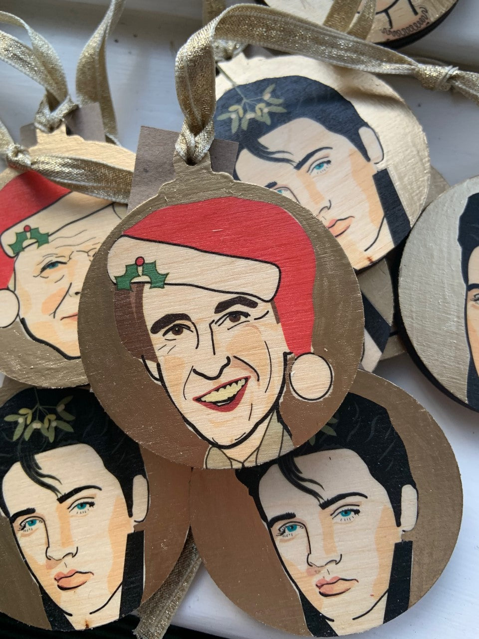 Alan Partridge - Character Wooden Bauble Hand Painted with Gold Leaf Paint - RWHO
